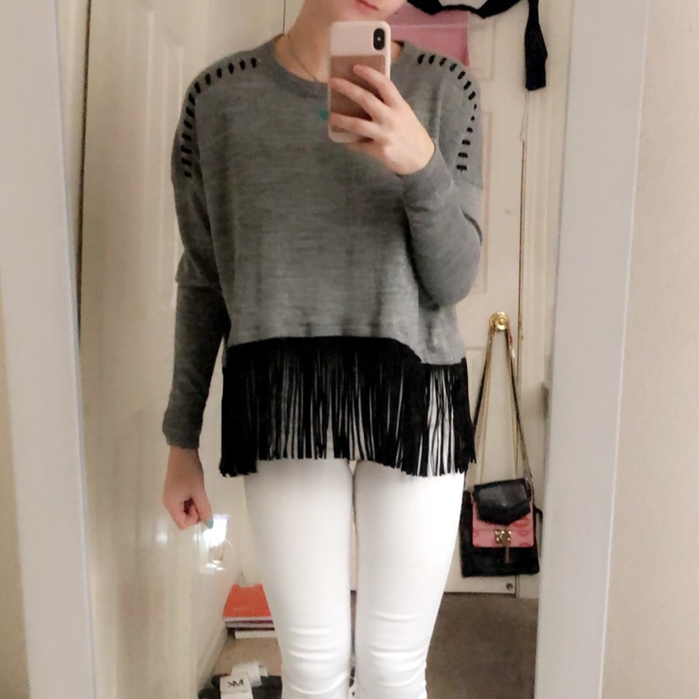 Loose long sleeve top